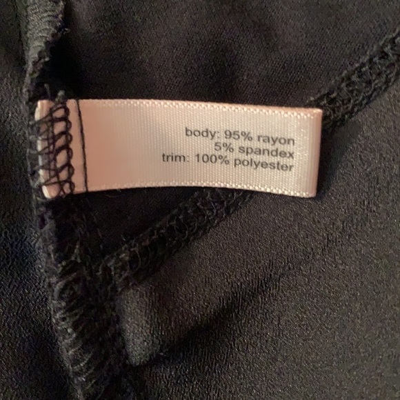 The Limited Black Tunic Length Split Back Top - Picture 9 of 10